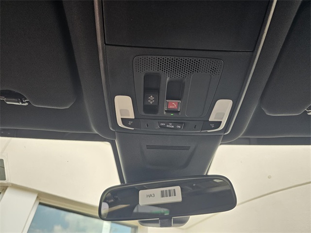 2026 Honda CR-V Hybrid TrailSport Image 24 of 27