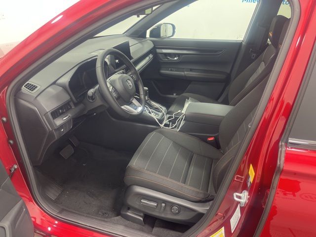 2026 Honda CR-V Hybrid TrailSport Image 16 of 19