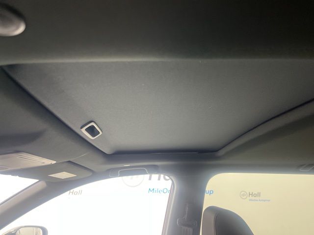 2026 Honda CR-V Hybrid TrailSport Image 11 of 19