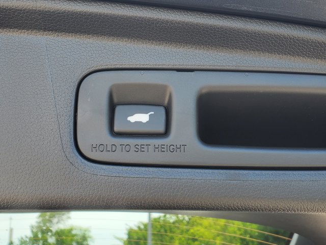 2026 Honda CR-V Hybrid Sport-L Image 25 of 32