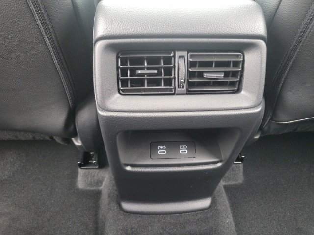 2026 Honda CR-V Hybrid Sport-L Image 18 of 25