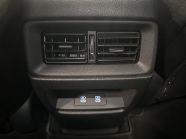 2026 Honda CR-V Hybrid Sport-L Image 19 of 25