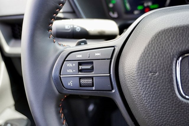 2026 Honda CR-V Hybrid Sport-L Image 40 of 41