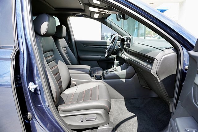 2026 Honda CR-V Hybrid Sport-L Image 15 of 41