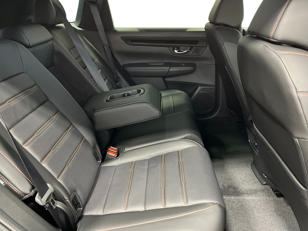 2026 Honda CR-V Hybrid Sport-L Image 13 of 29