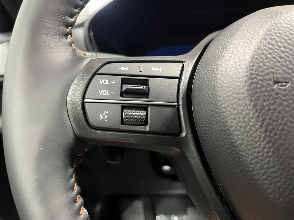 2026 Honda CR-V Hybrid Sport-L Image 24 of 29