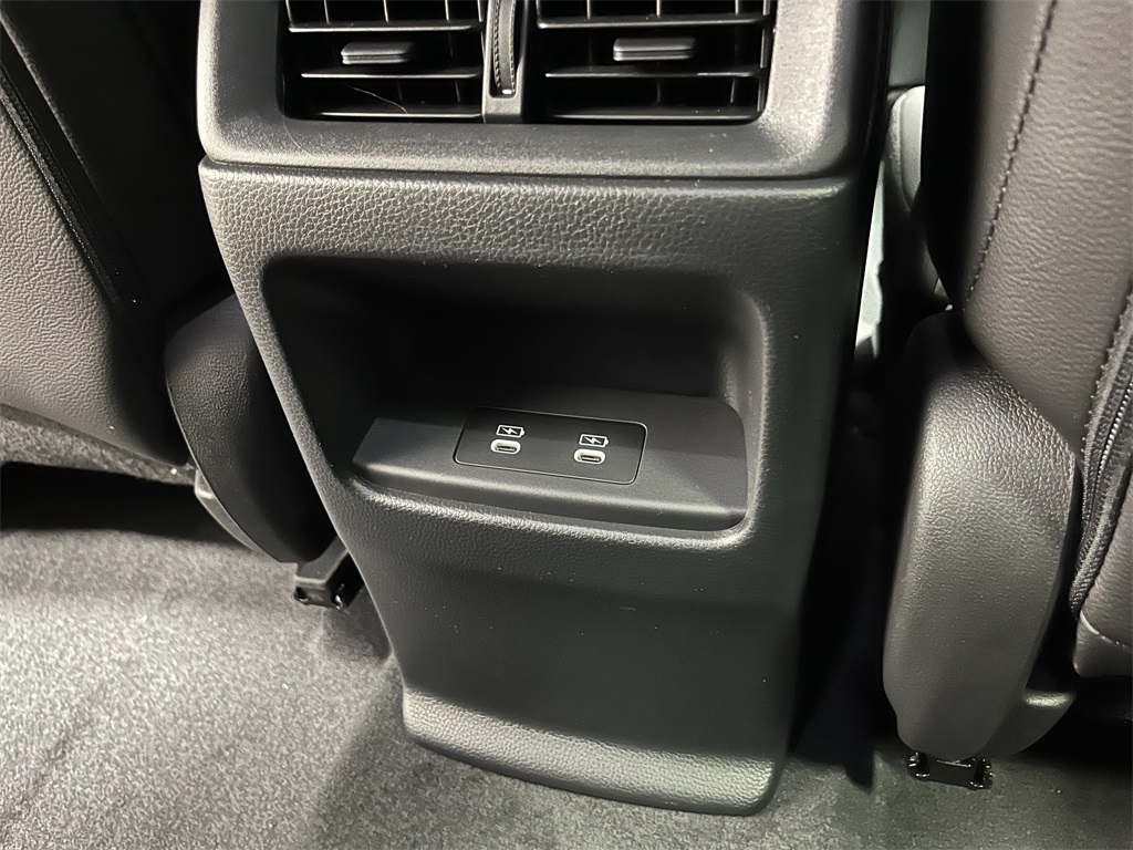 2026 Honda CR-V Hybrid Sport-L Image 22 of 29