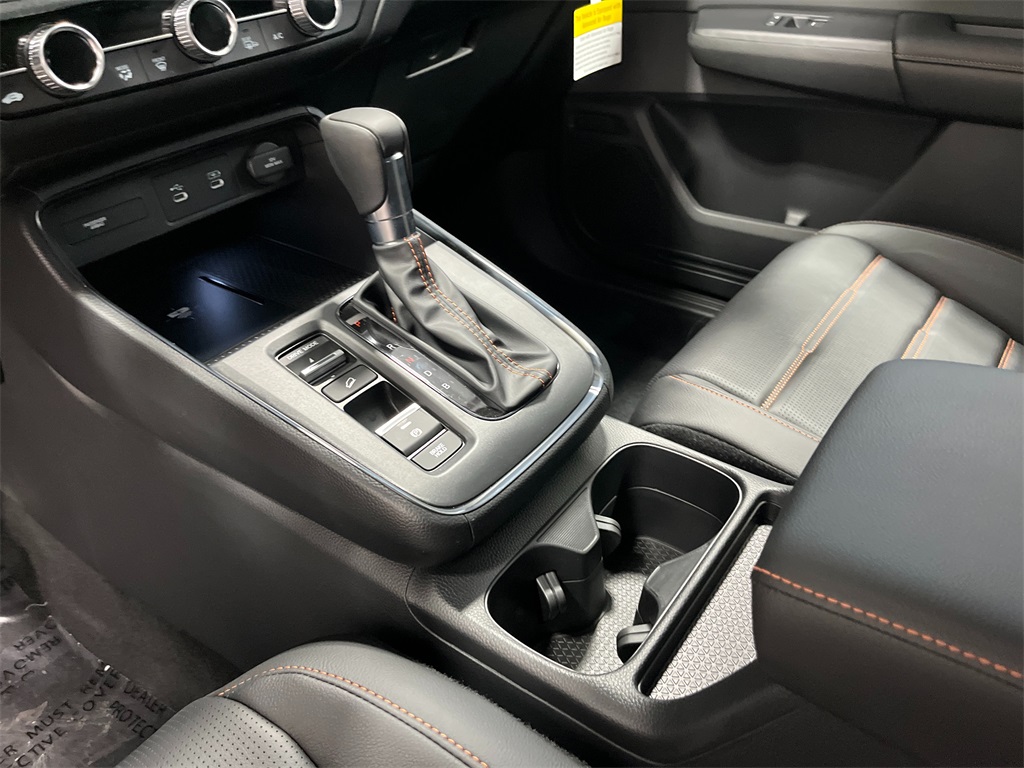 2026 Honda CR-V Hybrid Sport-L Image 20 of 29