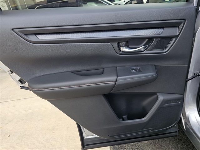 2026 Honda CR-V Hybrid Sport-L Image 18 of 22