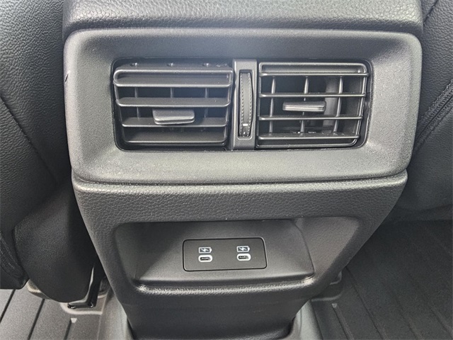 2026 Honda CR-V Hybrid Sport-L Image 19 of 22