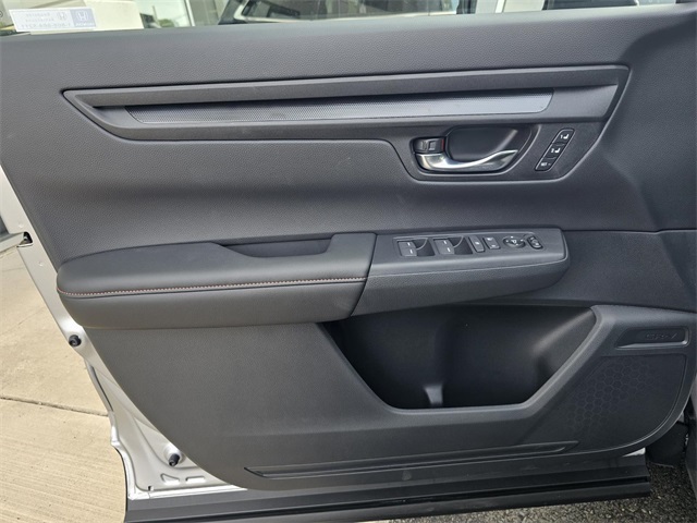 2026 Honda CR-V Hybrid Sport-L Image 17 of 22