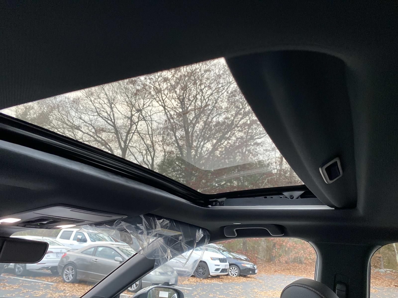 2026 Honda CR-V Hybrid Sport-L Image 7 of 14