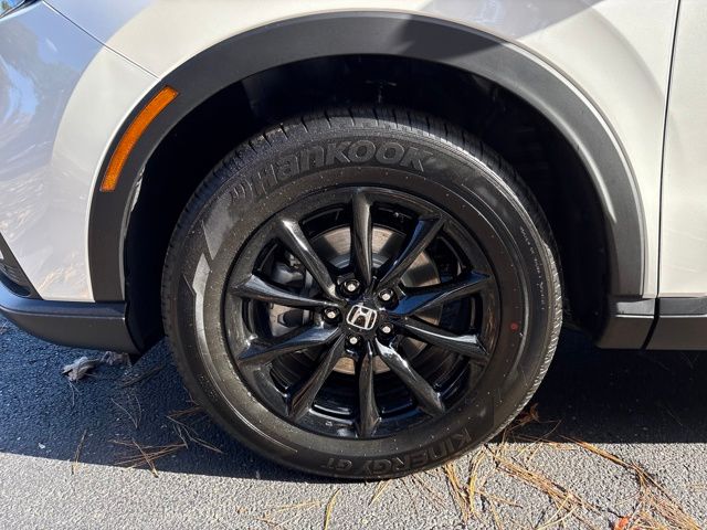 2026 Honda CR-V Hybrid Sport-L Image 9 of 31