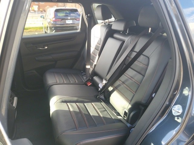 2026 Honda CR-V Hybrid Sport-L Image 15 of 24
