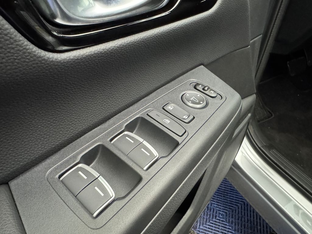 2026 Honda CR-V Hybrid Sport Touring Image 37 of 37