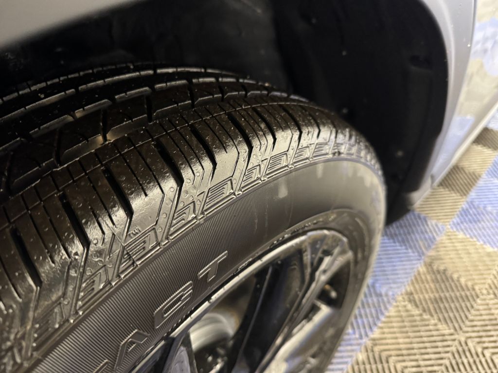 2026 Honda CR-V Hybrid Sport Touring Image 11 of 37