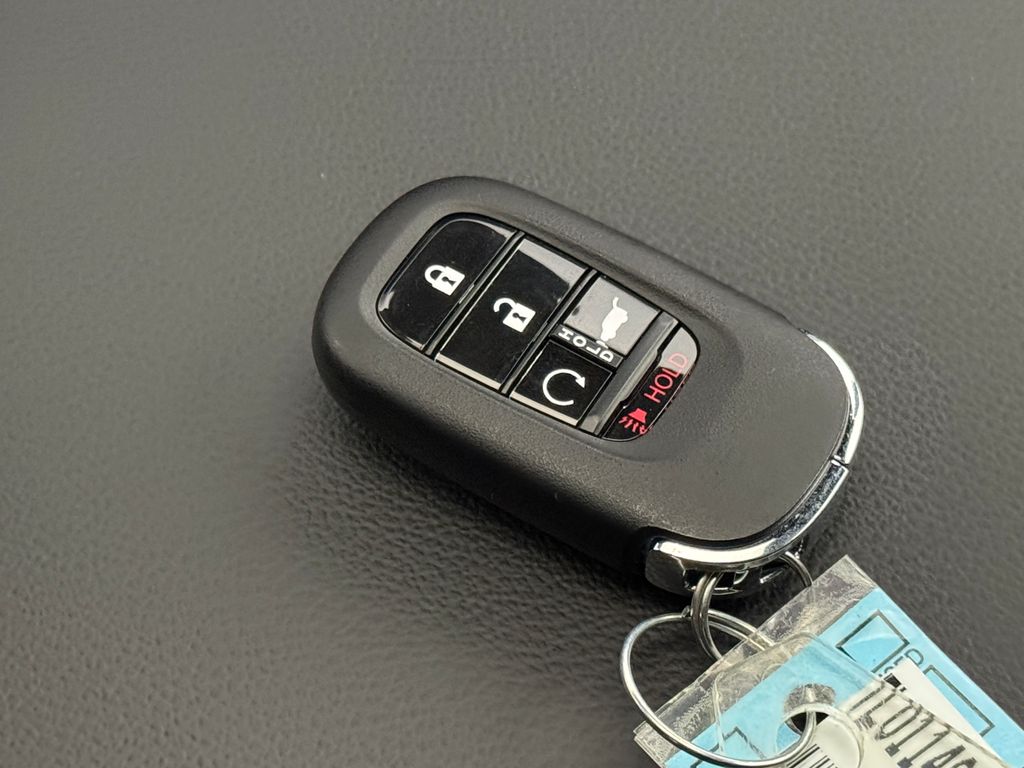 2026 Honda CR-V Hybrid Sport Touring Image 29 of 37