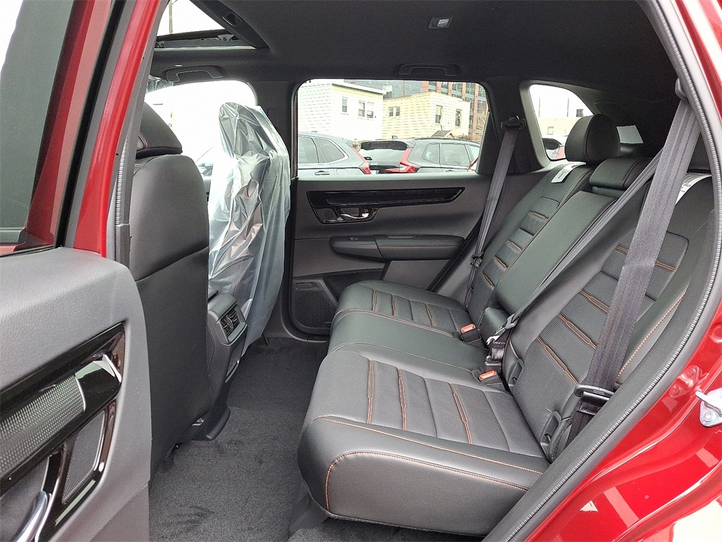 2026 Honda CR-V Hybrid Sport Touring Image 6 of 10