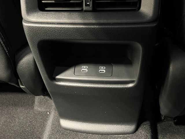 2026 Honda CR-V Hybrid Sport Touring Image 24 of 29