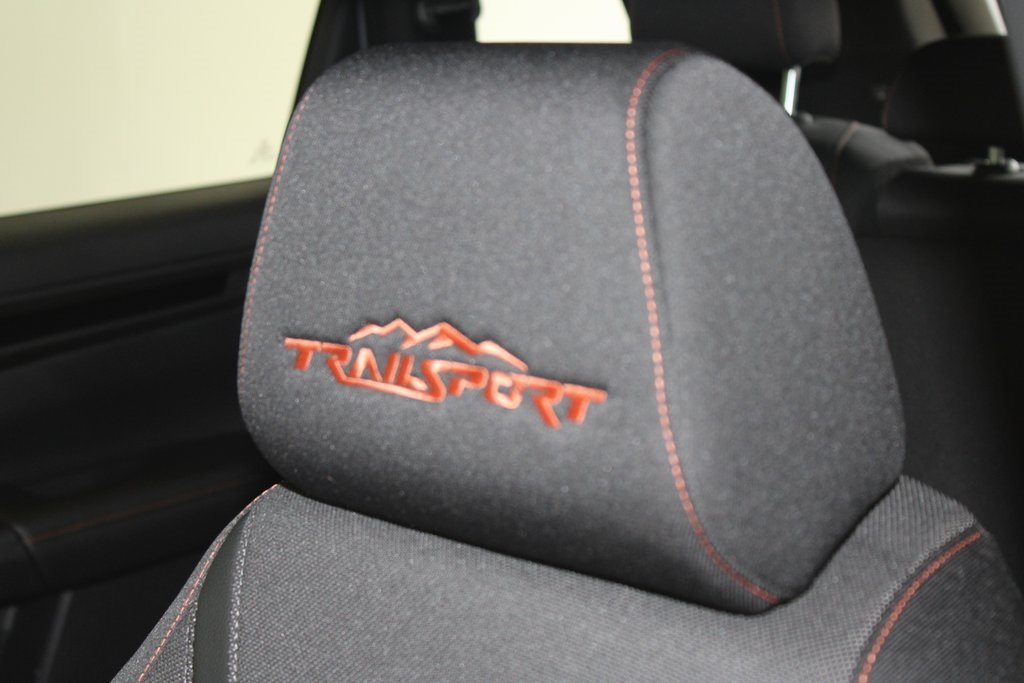 2026 Honda CR-V Hybrid TrailSport Image 30 of 43