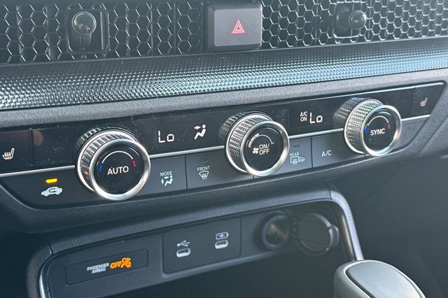 2026 Honda CR-V Hybrid TrailSport Image 33 of 34