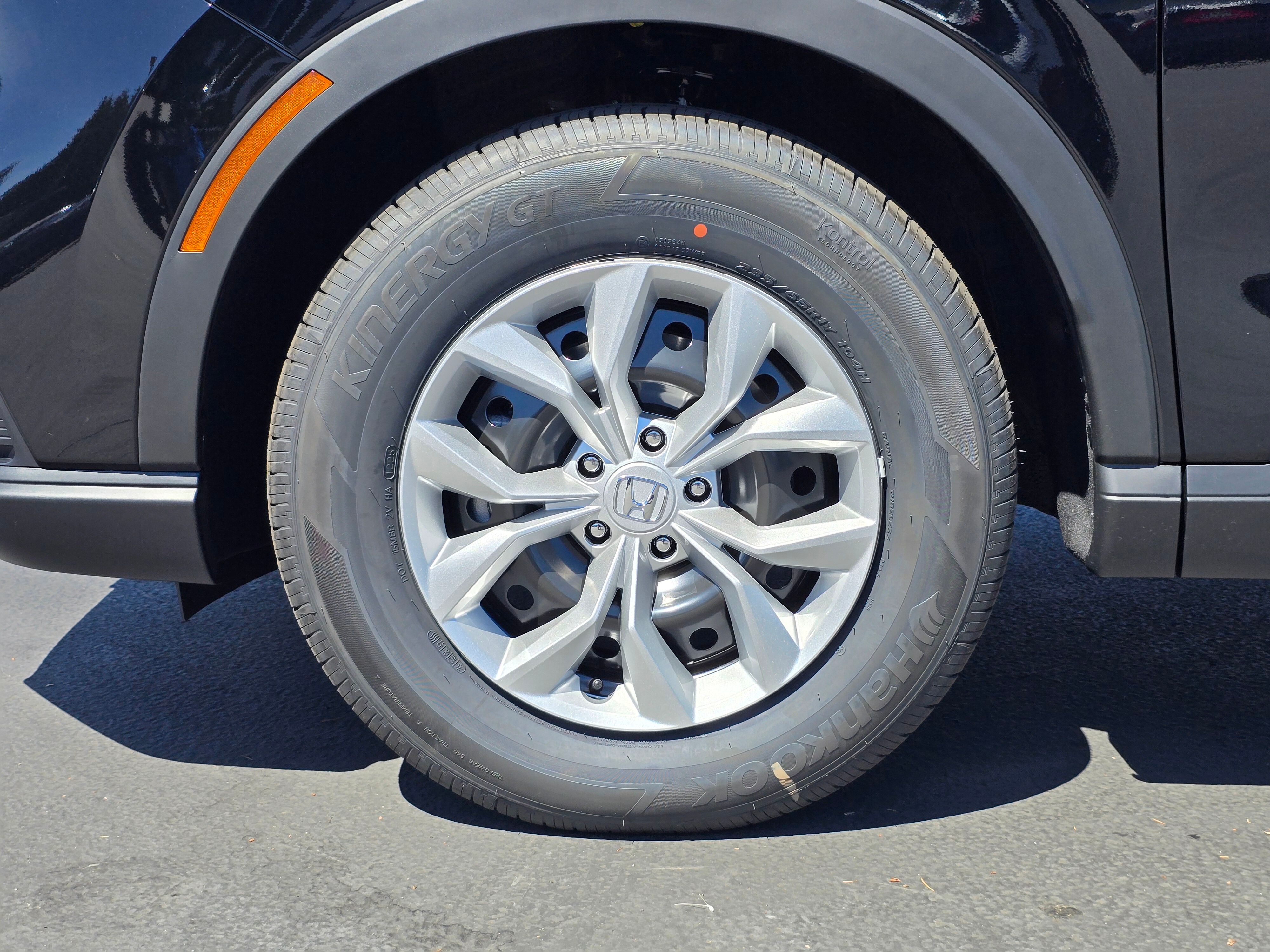 Vehicle image 8 of 25