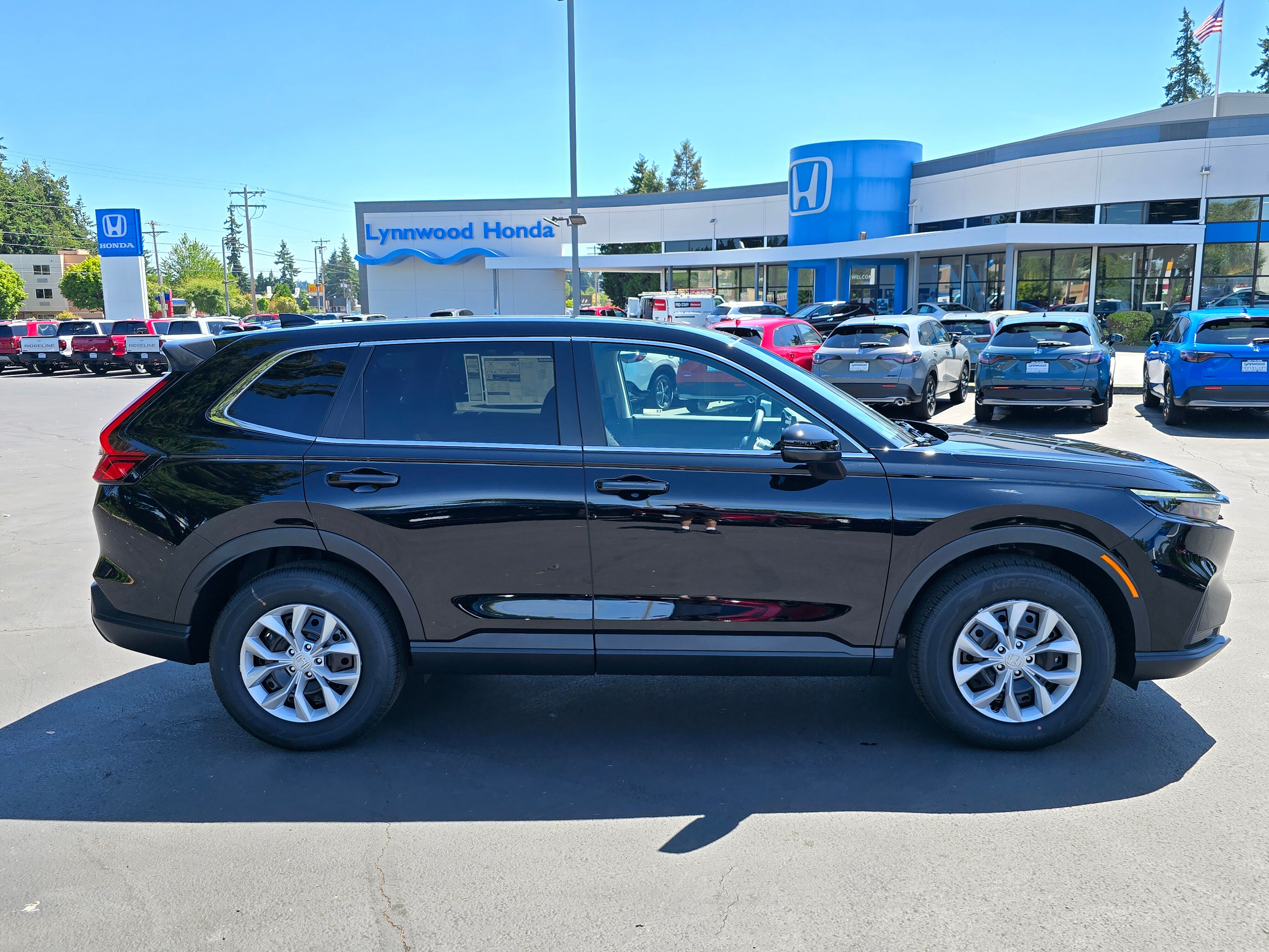 Vehicle image 4 of 25