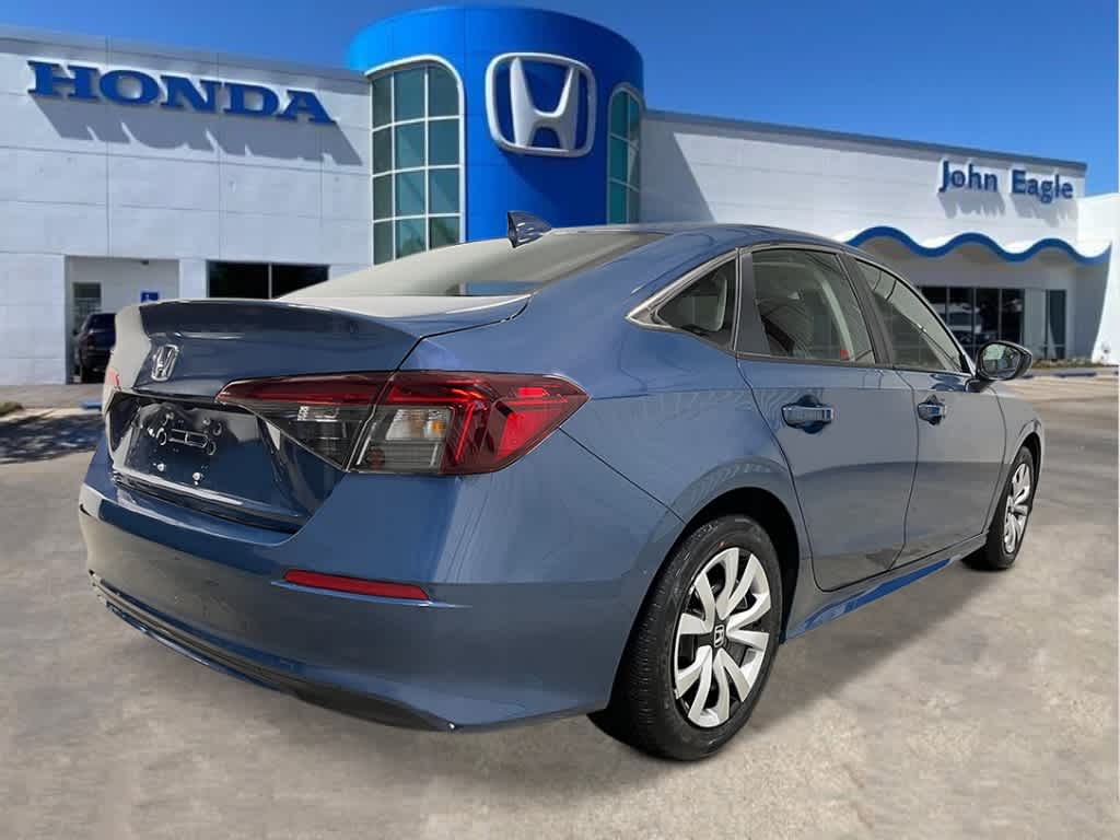 Vehicle image 5 of 23
