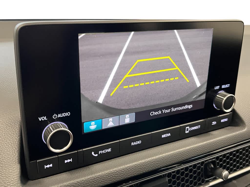 Vehicle image 18 of 23