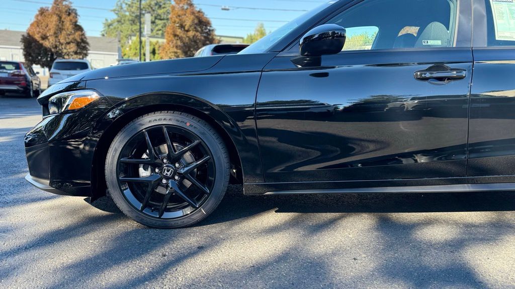 2026 Honda Civic Sport Image 2 of 28