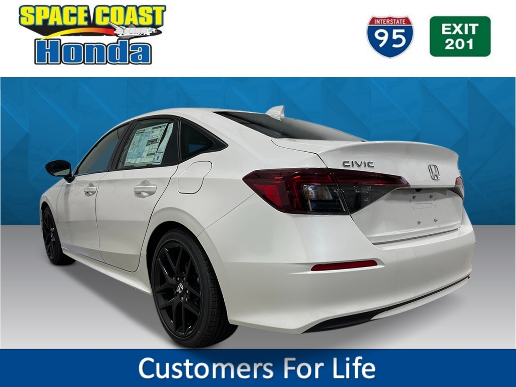 Vehicle image 7 of 21