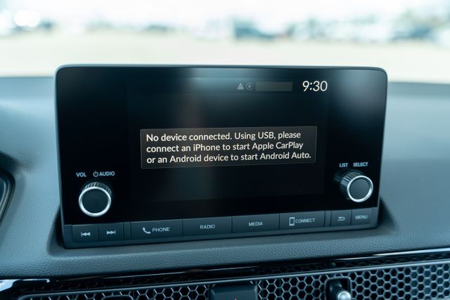 Vehicle image 22 of 33