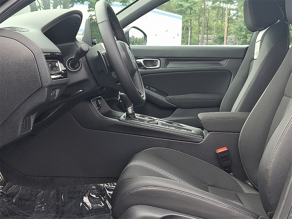 Vehicle image 5 of 12