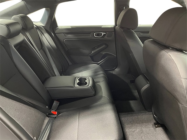 Vehicle image 12 of 24