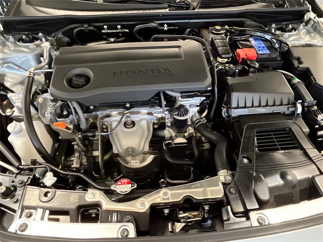 Vehicle image 9 of 24