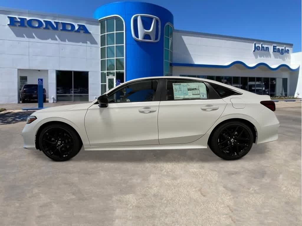 Vehicle image 8 of 24