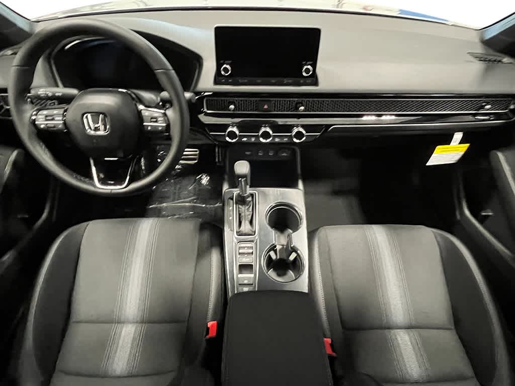 Vehicle image 15 of 24