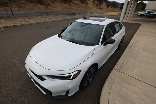 2026 Honda Civic Sedan Hybrid Sport Touring Image 2 of 42