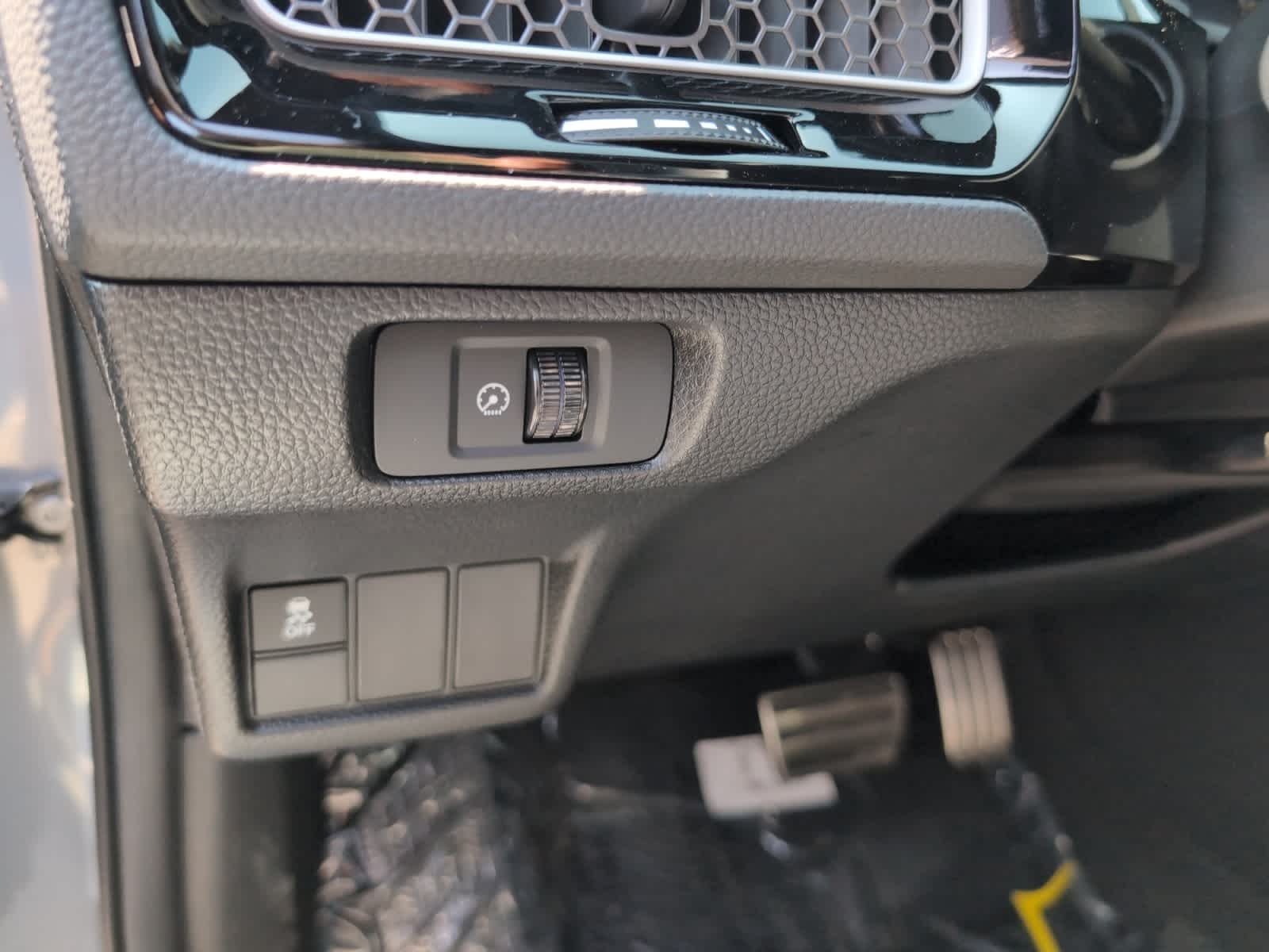 2026 Honda Civic Sedan Hybrid Sport Touring Image 24 of 24