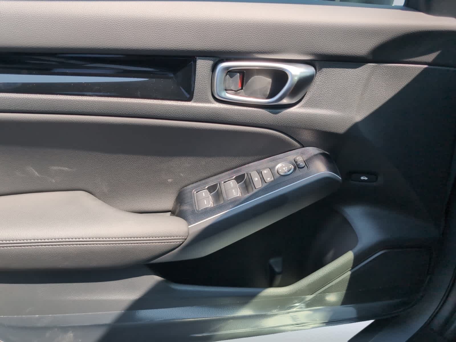 2026 Honda Civic Sedan Hybrid Sport Touring Image 19 of 24