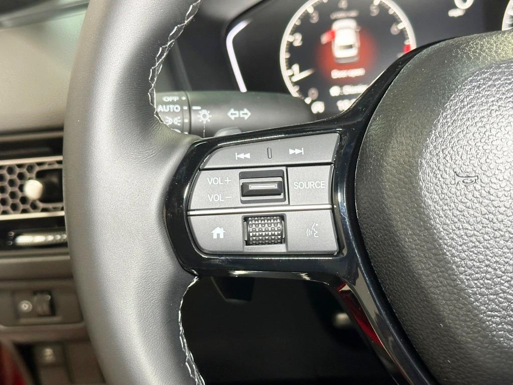 Vehicle image 14 of 23