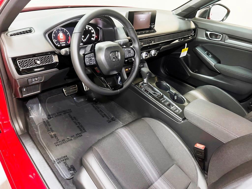 Vehicle image 13 of 23