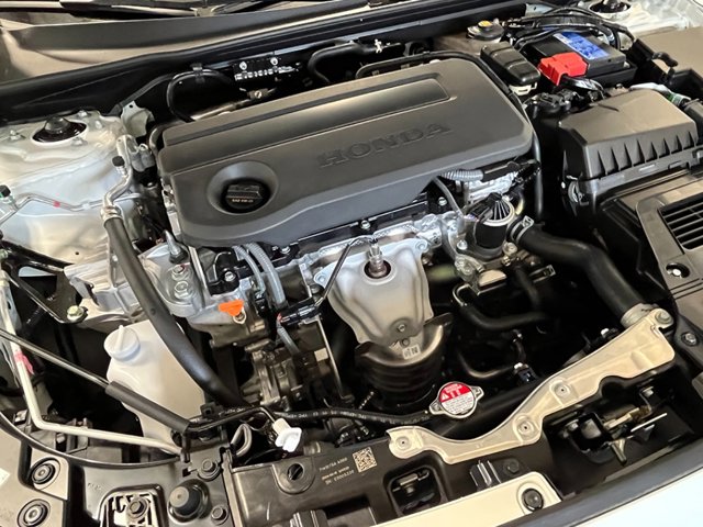 Vehicle image 9 of 21