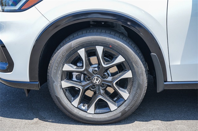 Vehicle image 16 of 49