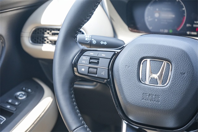 Vehicle image 24 of 49