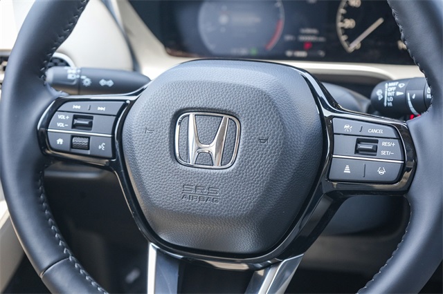 Vehicle image 27 of 49