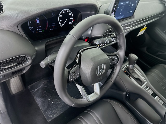 Vehicle image 16 of 24