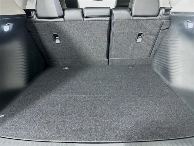 Vehicle image 8 of 24