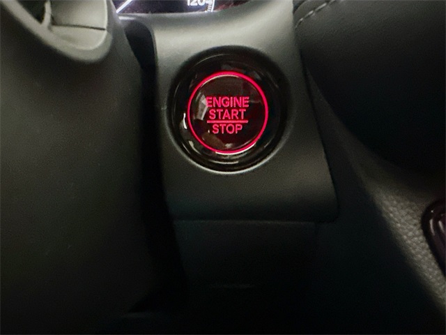 Vehicle image 21 of 24