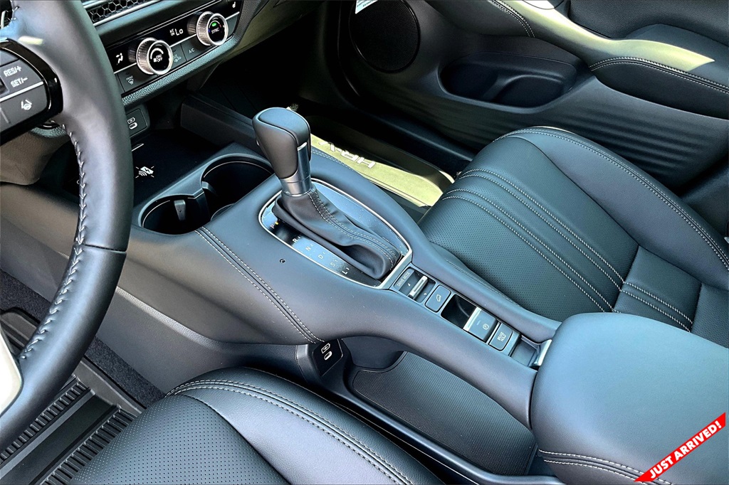 Vehicle image 12 of 12